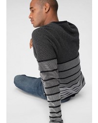 dunkelgrauer horizontal gestreifter Pullover mit einem Rundhalsausschnitt von Esprit