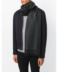 dunkelgrauer horizontal gestreifter Schal von Versace