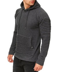 dunkelgrauer Pullover mit einem Kapuze von INDICODE