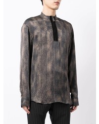 dunkelgrauer Pullover mit einem Reißverschluss am Kragen von Emporio Armani