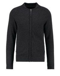 dunkelgrauer Pullover mit einem Reißverschluß von Produkt