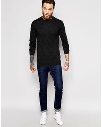 dunkelgrauer Pullover mit einem Rundhalsausschnitt von Asos