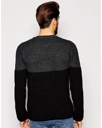 dunkelgrauer Pullover mit einem Rundhalsausschnitt von Asos