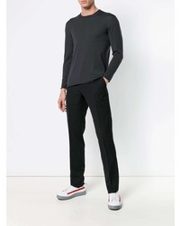 dunkelgrauer Pullover mit einem Rundhalsausschnitt von Giorgio Armani