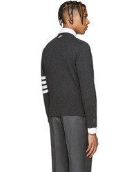 dunkelgrauer Pullover mit einem Rundhalsausschnitt von Thom Browne