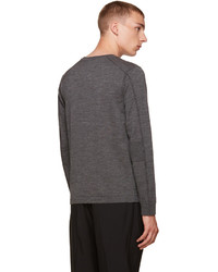 dunkelgrauer Pullover mit einem V-Ausschnitt von Wooyoungmi