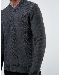 dunkelgrauer Pullover mit einem V-Ausschnitt von Asos