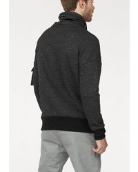 dunkelgrauer Pullover mit einer weiten Rollkragen von Jack & Jones