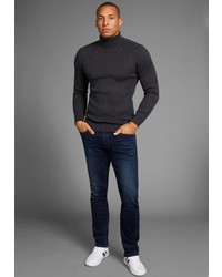 dunkelgrauer Rollkragenpullover von BRUNO BANANI