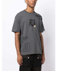 dunkelgraues bedrucktes T-Shirt mit einem Rundhalsausschnitt von AAPE BY A BATHING APE