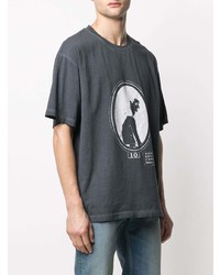 dunkelgraues bedrucktes T-Shirt mit einem Rundhalsausschnitt von Maison Margiela