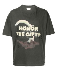 dunkelgraues bedrucktes T-Shirt mit einem Rundhalsausschnitt von HONOR THE GIFT