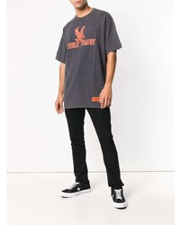 dunkelgraues bedrucktes T-Shirt mit einem Rundhalsausschnitt von Heron Preston