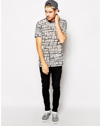 dunkelgraues bedrucktes T-Shirt mit einem Rundhalsausschnitt von Asos