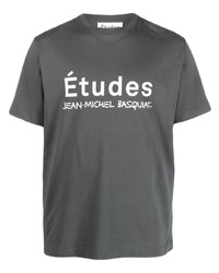 dunkelgraues bedrucktes T-Shirt mit einem Rundhalsausschnitt von Études