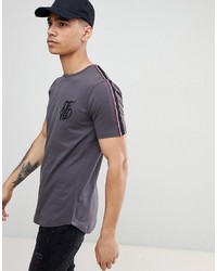 dunkelgraues besticktes T-Shirt mit einem Rundhalsausschnitt von DFND