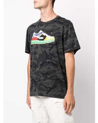 dunkelgraues Camouflage T-Shirt mit einem Rundhalsausschnitt von Mostly Heard Rarely Seen 8-Bit