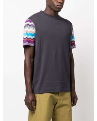 dunkelgraues T-Shirt mit einem Rundhalsausschnitt mit Chevron-Muster von Missoni