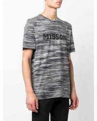 dunkelgraues horizontal gestreiftes T-Shirt mit einem Rundhalsausschnitt von Missoni