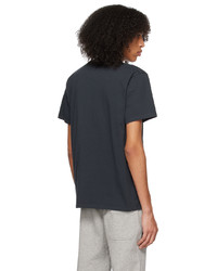 dunkelgraues Strick T-Shirt mit einem Rundhalsausschnitt von MAISON KITSUNÉ