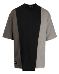 dunkelgraues Strick T-Shirt mit einem Rundhalsausschnitt von FIVE CM