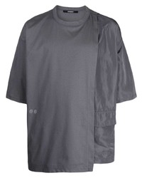 dunkelgraues T-Shirt mit einem Rundhalsausschnitt mit Flicken von SONGZIO