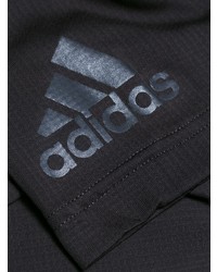 dunkelgraues T-Shirt mit einem Rundhalsausschnitt von adidas