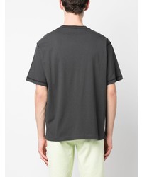 dunkelgraues T-Shirt mit einem Rundhalsausschnitt von Stone Island