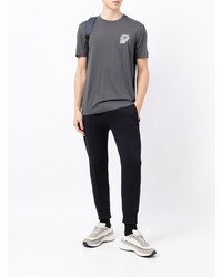 dunkelgraues T-Shirt mit einem Rundhalsausschnitt von Emporio Armani