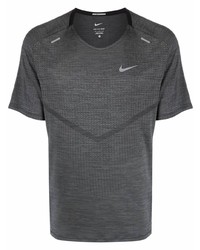 dunkelgraues T-Shirt mit einem Rundhalsausschnitt von Nike