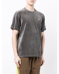 dunkelgraues T-Shirt mit einem Rundhalsausschnitt von Fila
