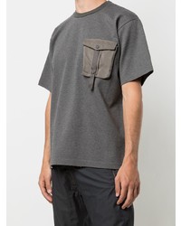 dunkelgraues T-Shirt mit einem Rundhalsausschnitt von White Mountaineering