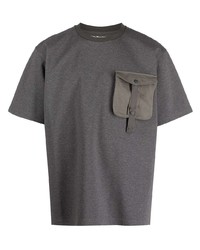 dunkelgraues T-Shirt mit einem Rundhalsausschnitt von White Mountaineering