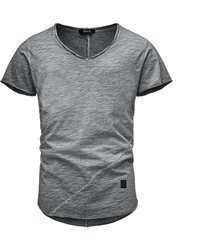 dunkelgraues T-Shirt mit einem V-Ausschnitt von REPUBLIX