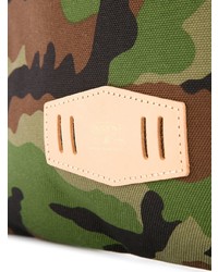 dunkelgrüne Camouflage Clutch Handtasche von As2ov