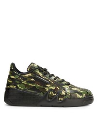dunkelgrüne Camouflage niedrige Sneakers von Giuseppe Zanotti