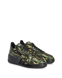 dunkelgrüne Camouflage niedrige Sneakers von Giuseppe Zanotti