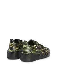 dunkelgrüne Camouflage niedrige Sneakers von Giuseppe Zanotti