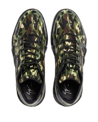 dunkelgrüne Camouflage niedrige Sneakers von Giuseppe Zanotti