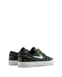 dunkelgrüne Camouflage Segeltuch niedrige Sneakers von Nike