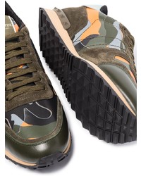 dunkelgrüne Camouflage Sportschuhe von Valentino Garavani