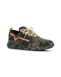 dunkelgrüne Camouflage Sportschuhe von Diesel