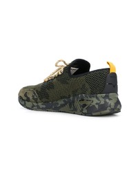 dunkelgrüne Camouflage Sportschuhe von Diesel