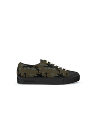 dunkelgrüne Camouflage Wildleder niedrige Sneakers