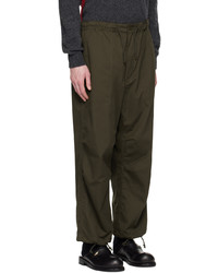 dunkelgrüne Chinohose von Comme des Garcons Homme