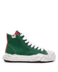 dunkelgrüne hohe Sneakers aus Segeltuch von Maison Mihara Yasuhiro