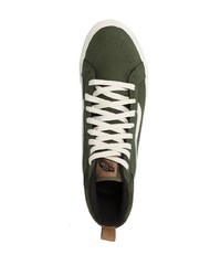 dunkelgrüne hohe Sneakers aus Segeltuch von Vans