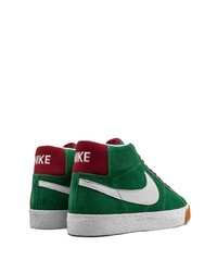 dunkelgrüne hohe Sneakers aus Wildleder von Nike
