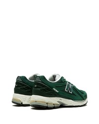 dunkelgrüne niedrige Sneakers von New Balance