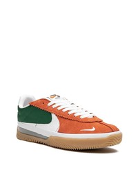 dunkelgrüne niedrige Sneakers von Nike